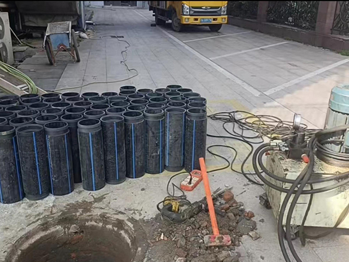 山海关PE置换管厂家 DN315置换管 非开挖管短管置换